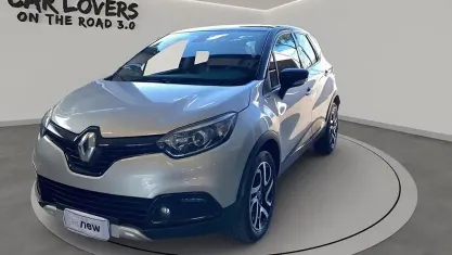 Usata Renault Captur 90 CV (66 kW) 2017 Xnm be style berlino (grigio SUV