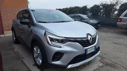 Usata Renault Captur Zen 100 CV (73 kW) 2020 SUV