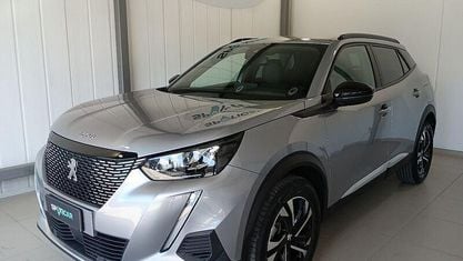 Usata Peugeot 2008 Allure 131 CV (96 kW) 2023 Grigio SUV