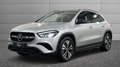 Nuova Mercedes GLA200 150 CV (110 kW) 2025 Blu SUV