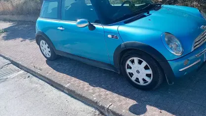 Usata Mini One D 75 CV (55 kW) 2005 Bluazzurro Utilitaria