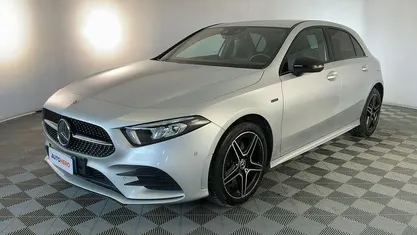 Usata Mercedes A250 Premium 218 CV (160 kW) 2021 Argento