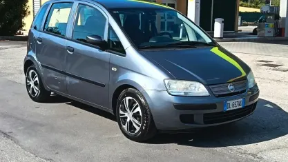 Usata Fiat Idea 69 CV (50 kW) 2008 Grigio Monovolume
