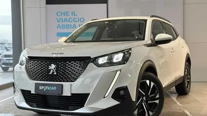 Usata Peugeot 2008 Allure 101 CV (74 kW) 2021 SUV