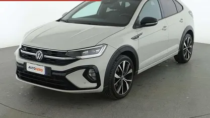 Usata VW Taigo R-line 110 CV (80 kW) 2023 Beige SUV