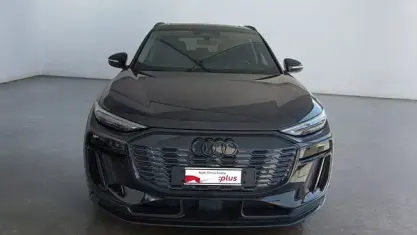 Usata Audi Q6 e-tron S-Line 284 kW (387 CV) 2025 Grigio scuro SUV