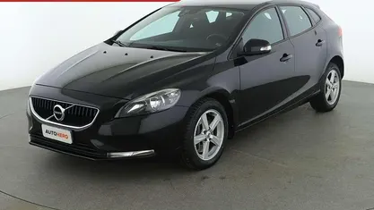 Usata Volvo V40 Kinetic 120 CV (88 kW) 2018 Nero Station wagon