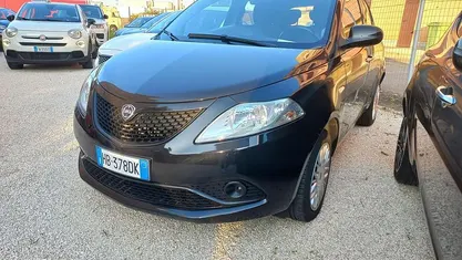 Usata Lancia Ypsilon 52 CV (38 kW) 2019 Nero Utilitaria