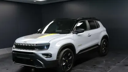 Nuova Jeep Avenger North 136 CV (100 kW) 2026 Grigio storm SUV