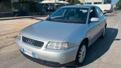 Usata Audi A3 Ambiente 125 CV (91 kW) 2000 Argento Utilitaria