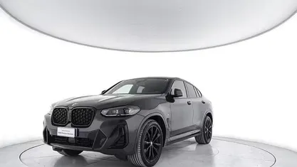 Begagnad BMW X4 M Sport 190 HK (139 kW) 2025 Grå SUV
