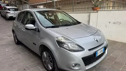 Usata Renault Clio II Luxe 101 CV (74 kW) 2011 Grigio Utilitaria