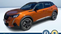 Arancione metallizzato Usata 2021 Peugeot 2008 GT SUV | 18.800 € (Buon prezzo)