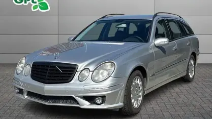 Usata Mercedes 320 224 CV (164 kW) 2006 Argento