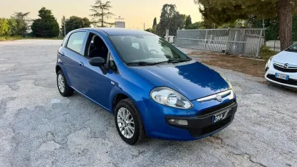 Usata Fiat Punto Evo 70 CV (51 kW) 2011 Bluazzurro Utilitaria