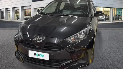 Usata Toyota Yaris Hybrid Active 116 CV (85 kW) 2025 Bianco Utilitaria