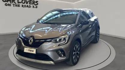Usado Renault Captur Techno 145 CV (106 kW) 2023 Gris SUV