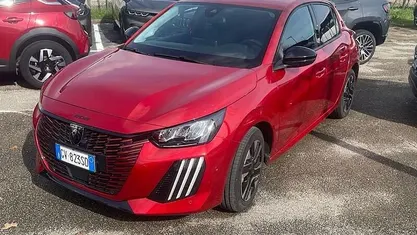 Usata Peugeot 208 Allure 110 CV (80 kW) 2024 Utilitaria