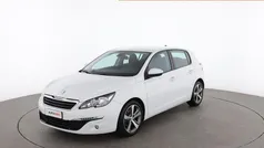 Usata 2017 Peugeot 308 Active Tre volumi | 10.599 € (Buon prezzo)