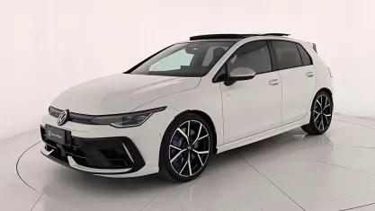 Nuova VW Golf VIII R 333 CV (244 kW) 2026 Pure white Berlina