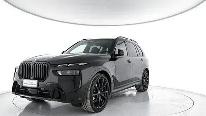 Usata BMW X7 Comfort Edition 352 CV (258 kW) 2025 Black sapphire metallizzato SUV