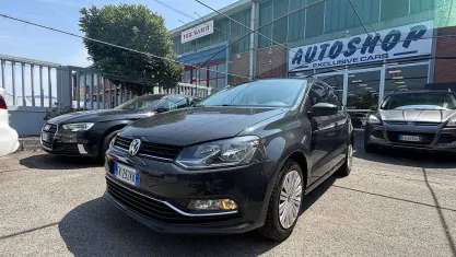 Usata VW Polo Trendline 75 CV (55 kW) 2017 Grigio Berlina