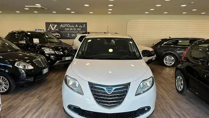 Usata Lancia Ypsilon Gold 85 CV (62 kW) 2014 Utilitaria