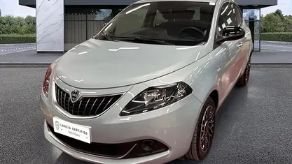 Usata Lancia Ypsilon 69 CV (50 kW) 2024 Utilitaria