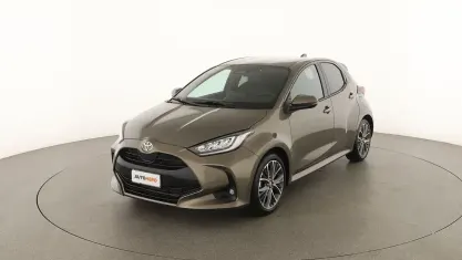 Usata Toyota Yaris Lounge 131 CV (96 kW) 2024 Oro Utilitaria
