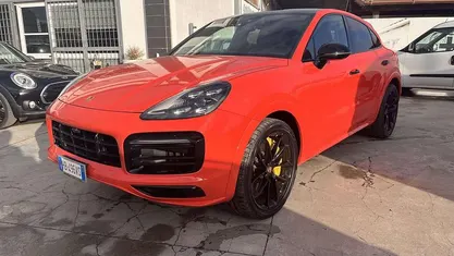 Usata Porsche Cayenne Coupe Turbo S E-Hybrid 549 CV (403 kW) 2020 Coupé