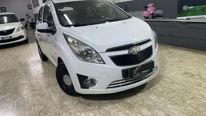 Usata Chevrolet Spark LS 68 CV (50 kW) 2011 Bianco Utilitaria