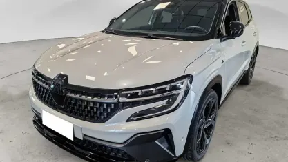 Usata Renault Austral Techno 199 CV (146 kW) 2023 Bianco SUV