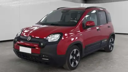 Usata Fiat Panda Cross Cross 70 CV (51 kW) 2025 Rosso Utilitaria