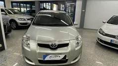 Oro Usata 2007 Toyota Auris Sol Tre volumi | 2890 € (Buon prezzo)