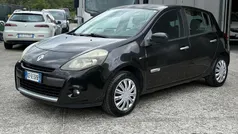 Usata 2009 Renault Clio II Rip Curl Tre volumi | 3200 € (Buon prezzo)
