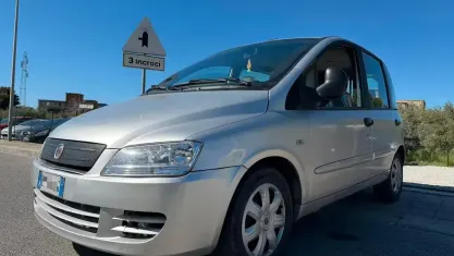 Usata Fiat Multipla Dynamic 120 CV (88 kW) 2010 Grigio Monovolume