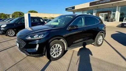 Usata Ford Kuga Titanium 120 CV (88 kW) 2020 Nero SUV