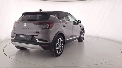 Usata Renault Captur Techno 143 CV (105 kW) 2023 Grigio scuro SUV