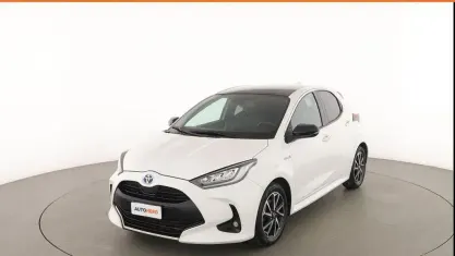 Second-hand Toyota Yaris Hybrid Lounge 92 CP (67 kW) 2021 Alb Berlinǎ