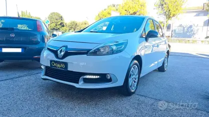 Usata Renault Scénic III XMOD 110 CV (80 kW) 2015 Bianco Monovolume