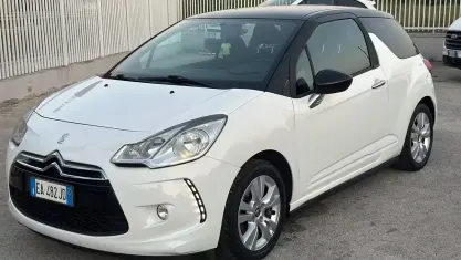 Usata Citroën DS3 Chic 95 CV (69 kW) 2010 Bianco Utilitaria