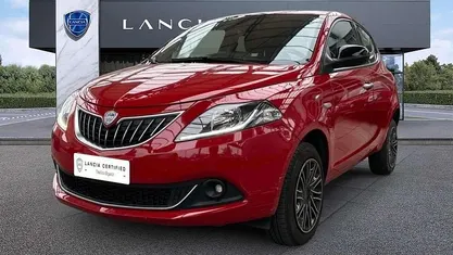 Rosso Usata 2021 Lancia Ypsilon Gold Due volumi | 11.400 € (Buon prezzo)