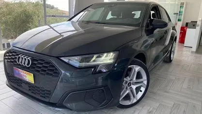 Usata Audi A3 Sport 116 CV (85 kW) 2022 Grigio Berlina