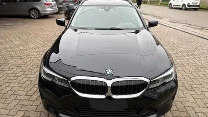 Usata 2020 BMW 318 Efficient Dynamics Station wagon | 17.900 € (Buon prezzo)