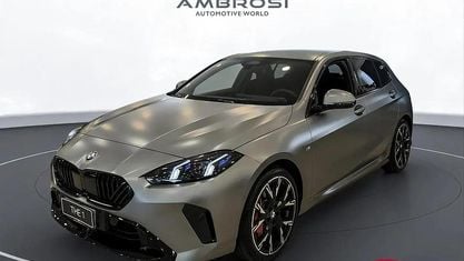 Nuova BMW 120 M Sport 163 CV (119 kW) 2025 Frozen pure grey metallizzato Utilitaria