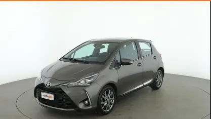 Second-hand Toyota Yaris Lounge 70 CP (51 kW) 2017 Gri Berlinǎ