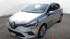 Grigio Usata 2022 Renault Clio V Intens Tre volumi | 12.100 € (Ottimo prezzo)