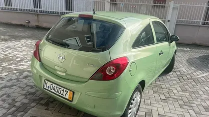 Usata Opel Corsa 80 CV (58 kW) 2010 Utilitaria