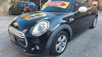 Usata Mini Cooper D 116 CV (85 kW) 2014 Nero Utilitaria