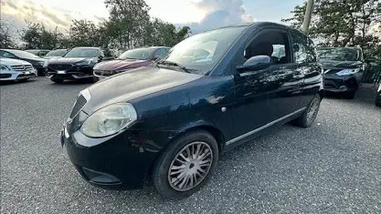 Usata Lancia Ypsilon 90 CV (66 kW) 2007 Nero Utilitaria